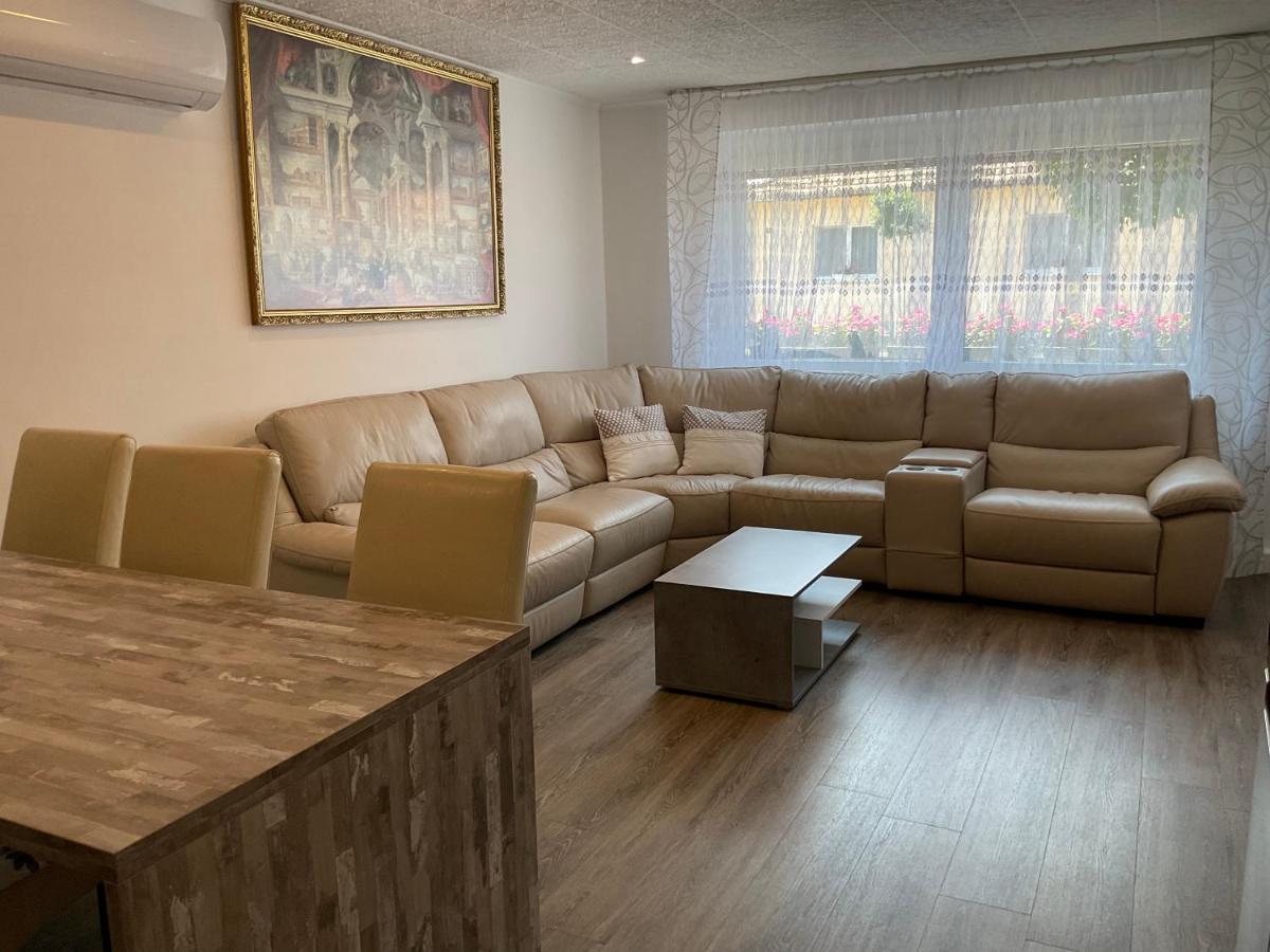 Jarmila Vendeghaz Hotel Balatonberény Buitenkant foto