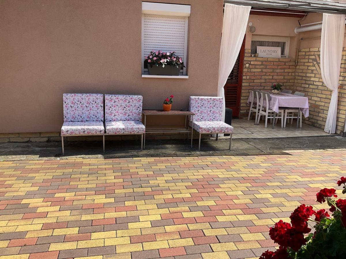 Jarmila Vendeghaz Hotel Balatonberény Buitenkant foto