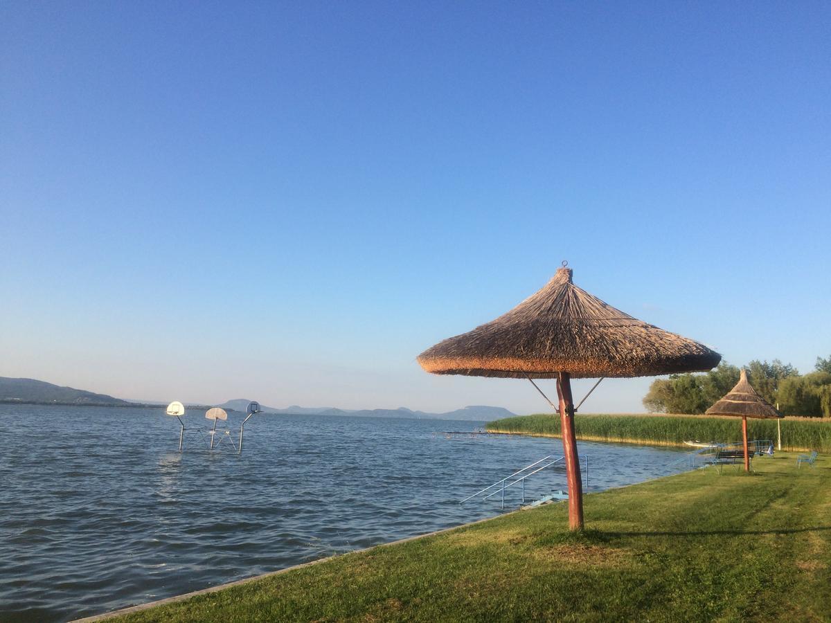 Jarmila Vendeghaz Hotel Balatonberény Buitenkant foto