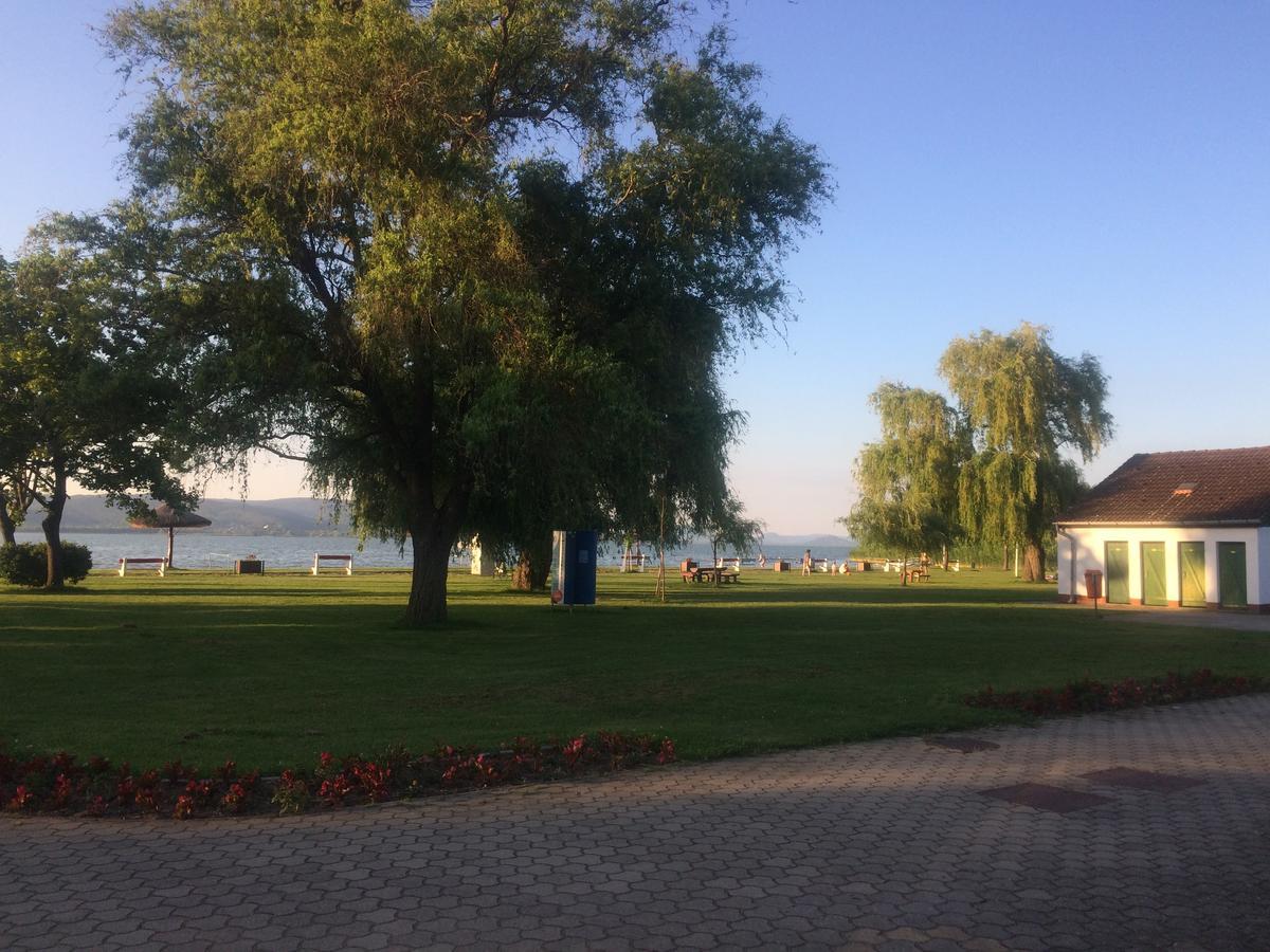 Jarmila Vendeghaz Hotel Balatonberény Buitenkant foto